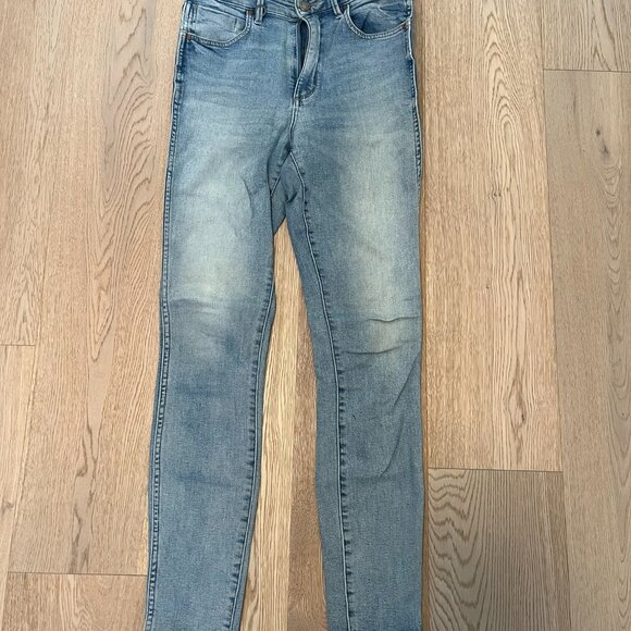 Neuw Marilyn High Rise Skinny Jeans - Picture 2 of 5